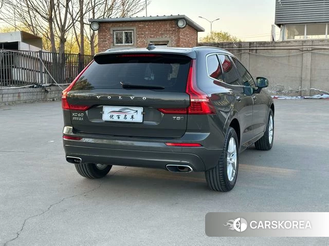 Volvo XC60 2019 Темно-серый из Китая, фото 5