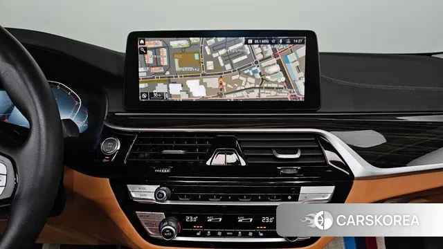 BMW 5 Series (G30) 2022 Черный из Кореи, фото 5