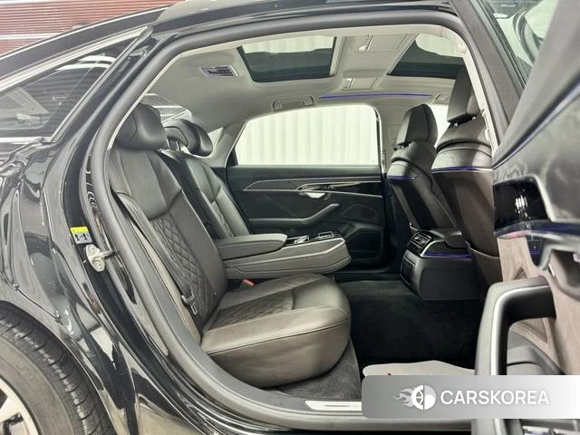 Audi A8 2021 Черный из Китая, фото 5