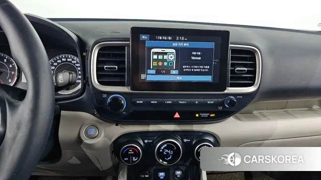 Hyundai Venue 2020 Серебристо-серый из Кореи, фото 5