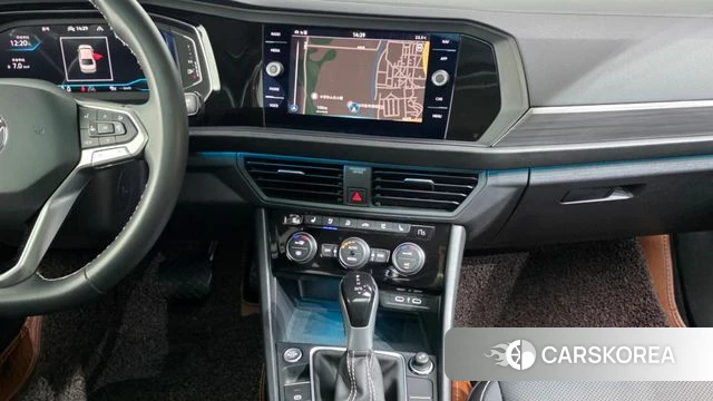 Volkswagen 7th Generation of Jetta 2023 Белый из Кореи, фото 5