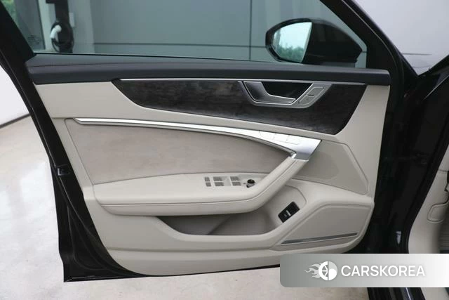 Audi A6L 2023 Черный из Китая, фото 5