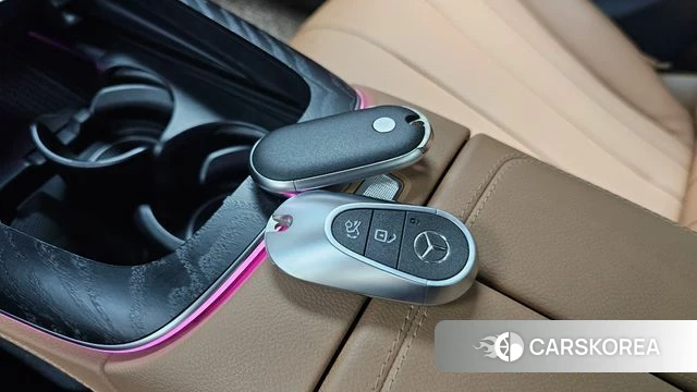 Mercedes-Benz E-Class W214 2024 Белый из Кореи, фото 5