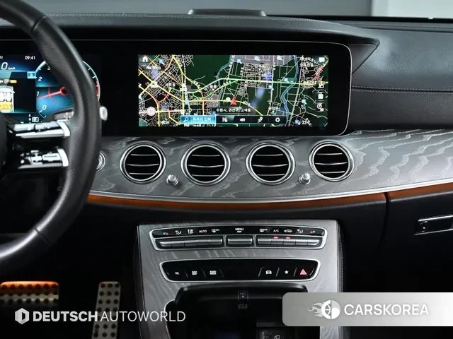 Mercedes-Benz E-Class W213 2023 Черный из Кореи, фото 5