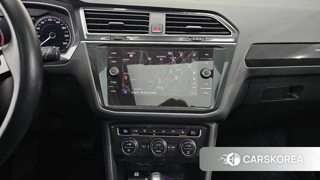 Volkswagen Tiguan second Generation 2018 Черный из Кореи, фото 5