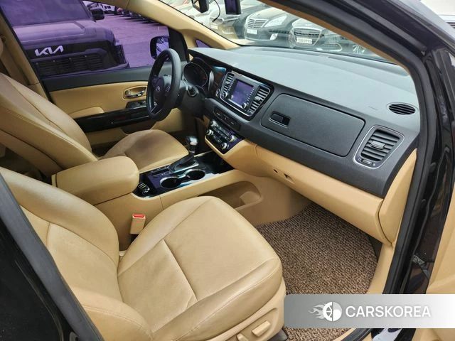 Kia The New Carnival 2018 Черный из Кореи, фото 5