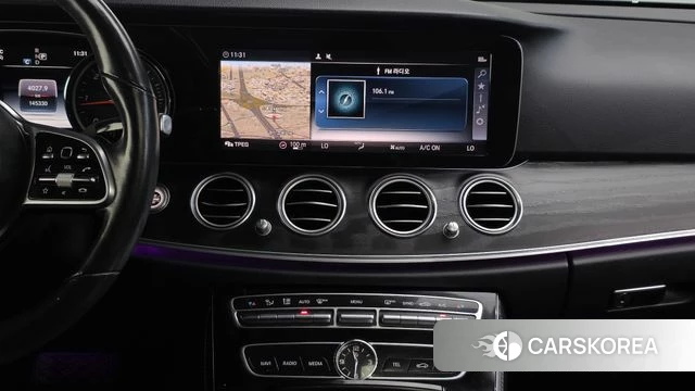 Mercedes-Benz E-Class W213 2019 Серебряный из Кореи, фото 5