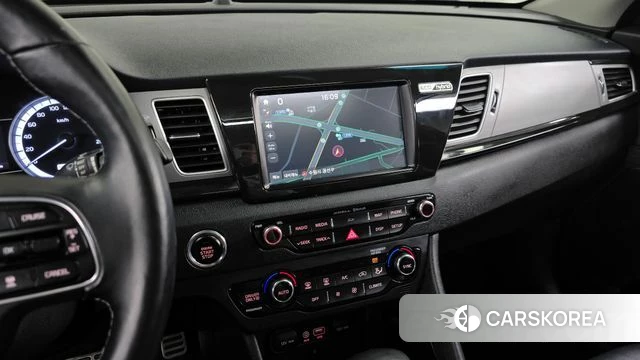 Kia Niro 2018 Белый из Кореи, фото 5