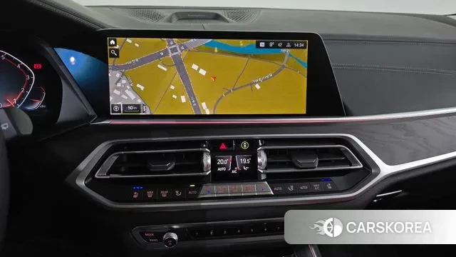 BMW X7 (G07) 2022 Белый из Кореи, фото 5