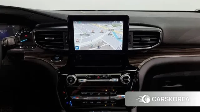 Ford Explorer 6th Generation 2022 Белый из Кореи, фото 5