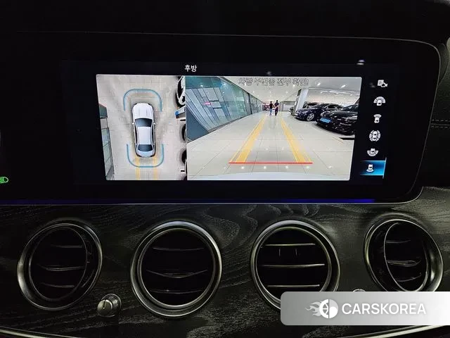 Mercedes-Benz E-Class W213 2022 Белый из Кореи, фото 6