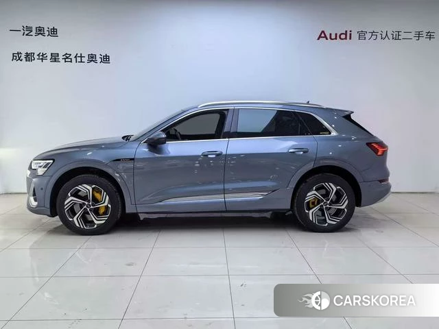 Audi e-tron 2024 Синий из Китая, фото 6