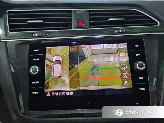 Volkswagen Tiguan second Generation 2019 Белый из Кореи, фото 6