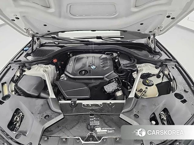 BMW 5 Series (G30) 2019 Белый из Кореи, фото 6