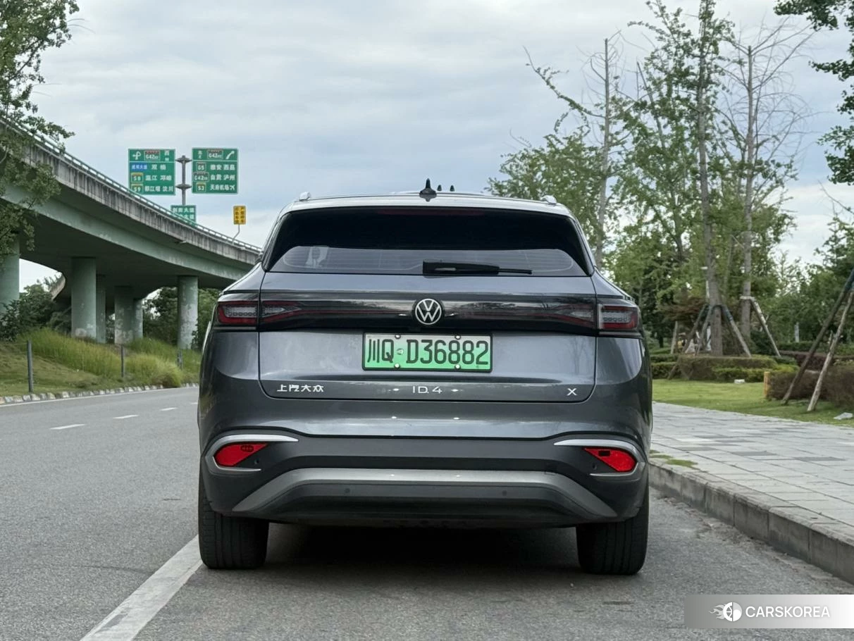 Volkswagen ID.4 X 2024 Темно-серый из Китая, фото 6