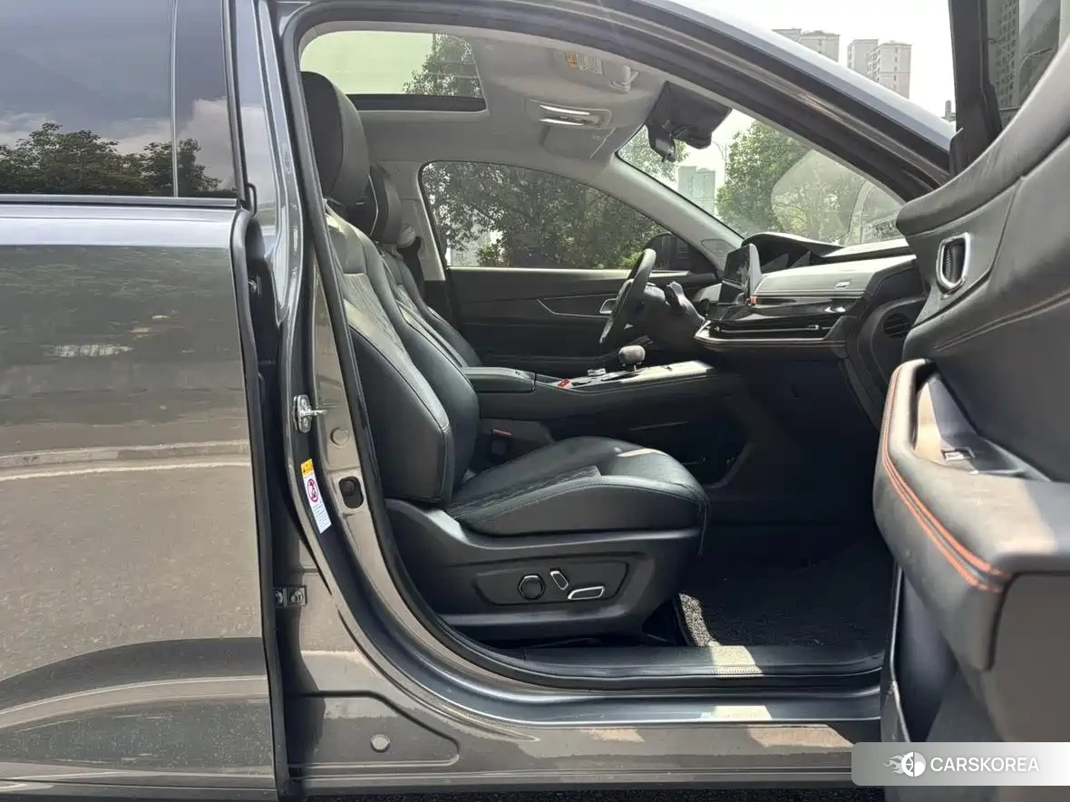 Chang'an Changan UNI-K 2021 Silver/gray из Китая, фото 6