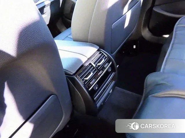 BMW 5 Series (G30) 2018 Черный из Кореи, фото 6