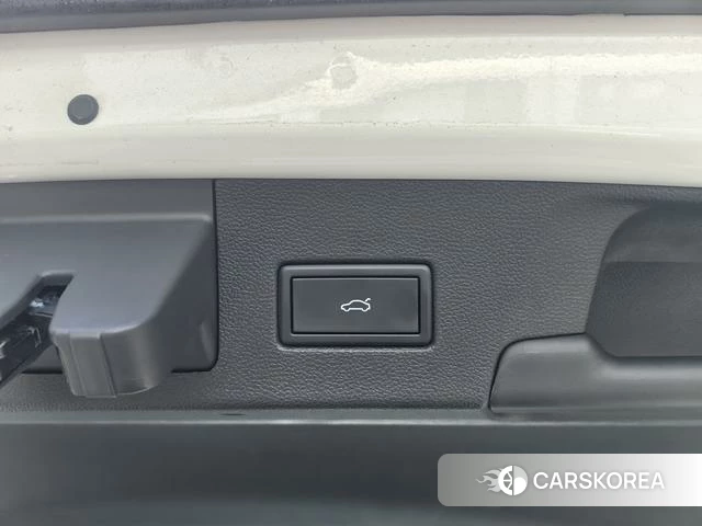 Volkswagen Lingdu 2024 Белый из Китая, фото 6