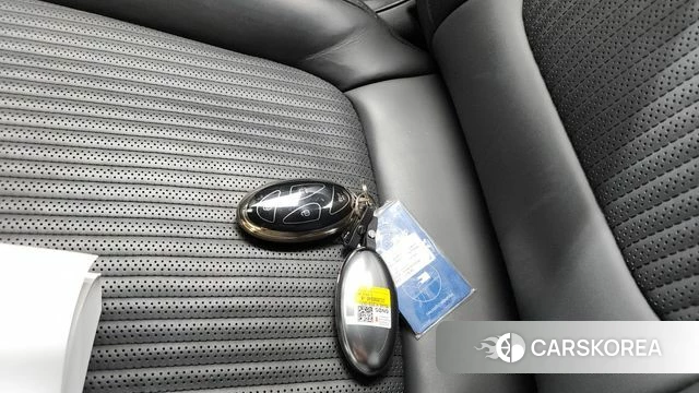 Hyundai Grandeur Hybrid (GN7) 2023 Черный из Кореи, фото 6