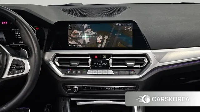 BMW 4 Series (G22) 2022 Светло-серебряный цвет из Кореи, фото 6