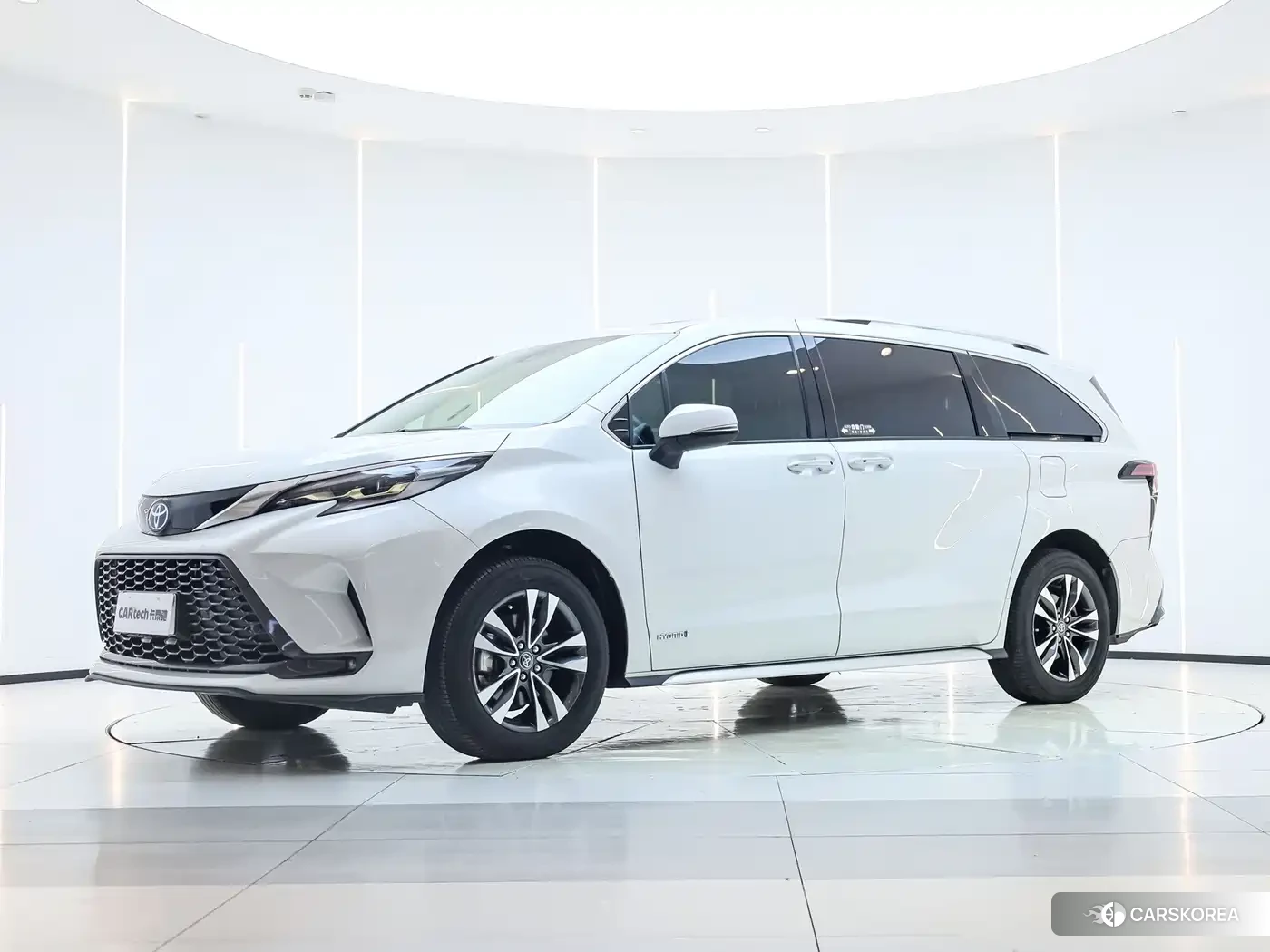Toyota Granvia 2024 Белый из Китая, фото 6