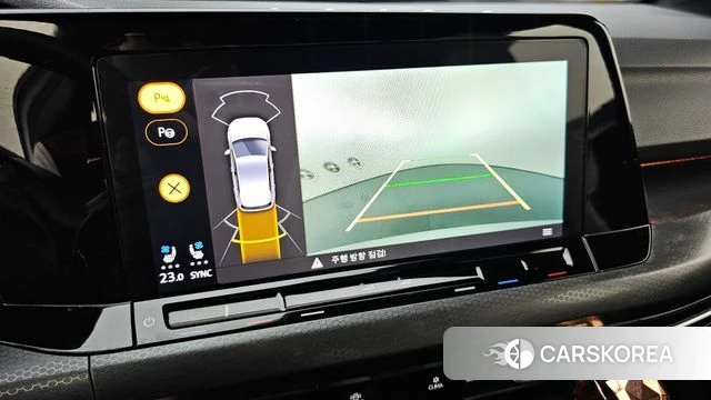 Volkswagen Golf 8th Generation 2023 Белый из Кореи, фото 6