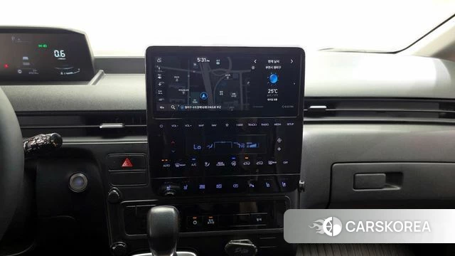 Hyundai Staria 2023 Желтый из Кореи, фото 6
