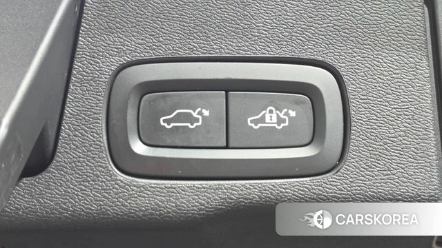 Volvo XC60 second Generation 2019 Черный из Кореи, фото 6