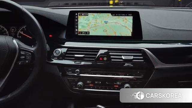 BMW 5 Series (G30) 2018 Белый из Кореи, фото 6