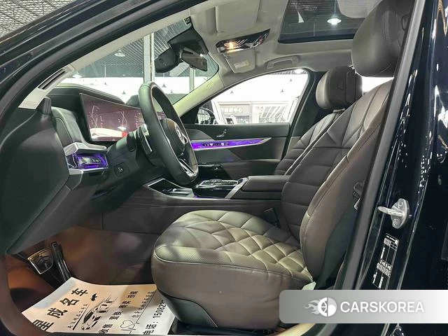 BMW 7 series 2024 Черный из Китая, фото 6