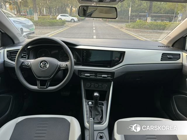 Volkswagen Polo 2021 Белый из Китая, фото 6
