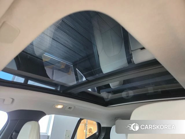 Volvo XC40 2025 Серый из Кореи, фото 6