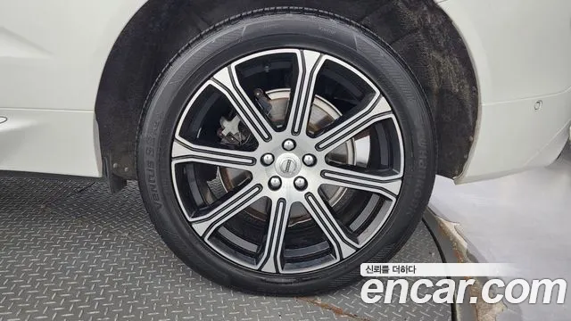 Volvo XC60 second Generation 2018 Белый из Кореи, фото 6