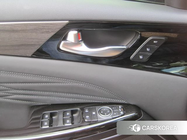 Kia K7 Premier 2020 Черный из Кореи, фото 6