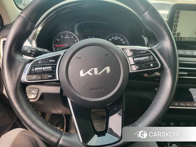Kia Seltos 2021 Синий из Кореи, фото 6