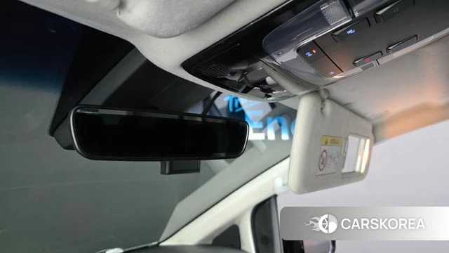 Hyundai Staria 2021 Белый из Кореи, фото 6