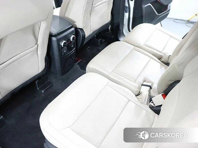 Ford Explorer 6th Generation 2023 Белый из Кореи, фото 6