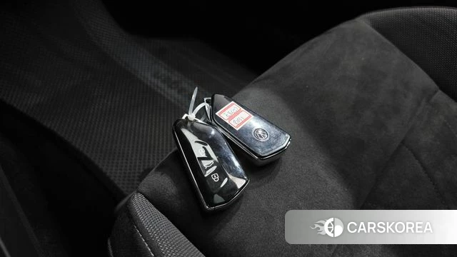 Volkswagen Golf 8th Generation 2022 Белый из Кореи, фото 6