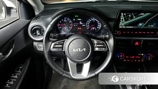 Kia The New K3 2nd generation 2022 Белый из Кореи, фото 6