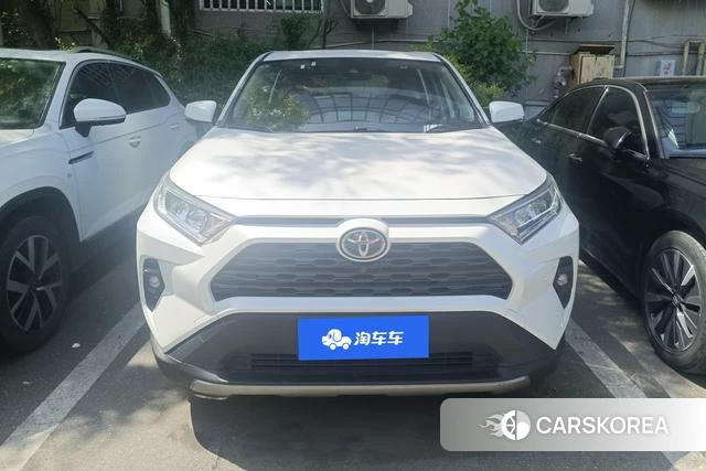 Toyota RAV4 Rongfang 2023 Белый из Китая, фото 6