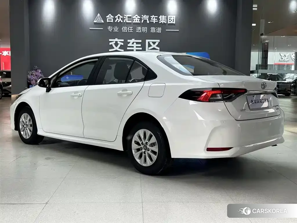 Toyota Corolla id 4654617 из Китая 6