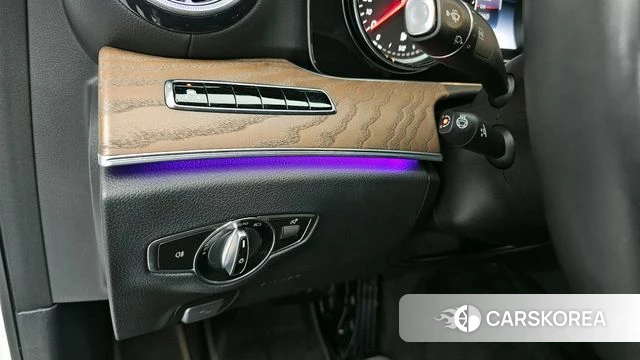 Mercedes-Benz E-Class W213 2020 Белый из Кореи, фото 6