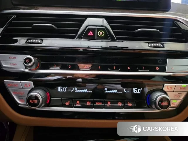 BMW 5 Series (G30) 2021 Белый из Кореи, фото 6