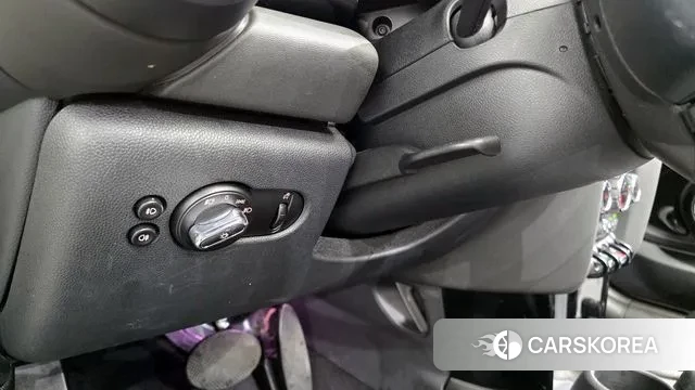 Mini Cooper Convertible 2019 Жемчужный цвет из Кореи, фото 6