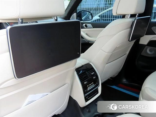 BMW X7 (G07) 2021 Черный из Кореи, фото 6