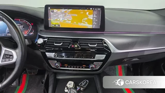 BMW 5 Series (G30) 2023 Черный из Кореи, фото 6