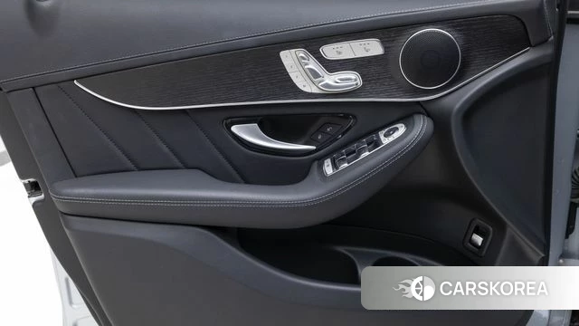 Mercedes-Benz GLC-Class X253 2022 Серебряный из Кореи, фото 6