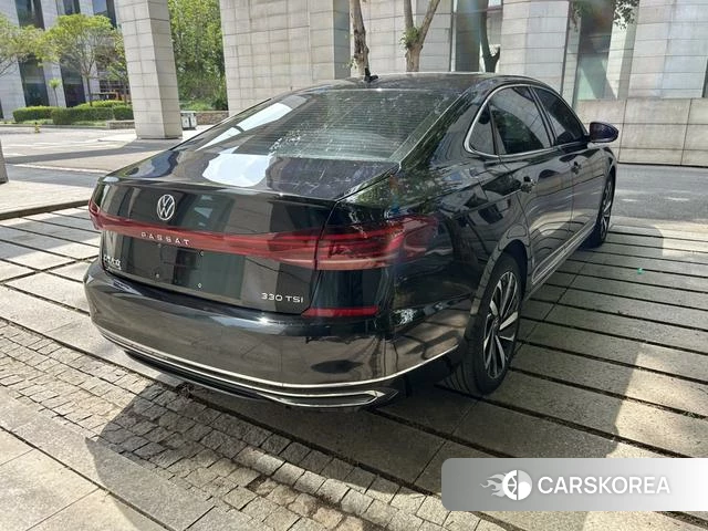 Volkswagen Passat 2022 Черный из Китая, фото 6