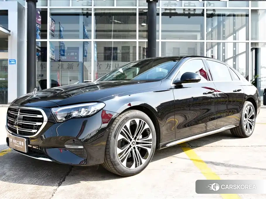 Mercedes-Benz E-Class 2026 Черный из Китая, фото 6