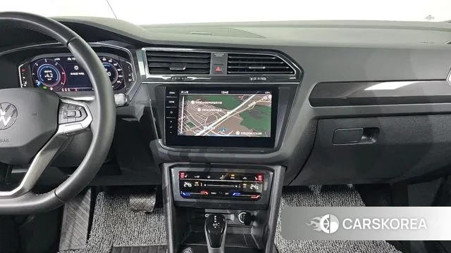 Volkswagen Tiguan Allspace 2024 Черный из Кореи, фото 6